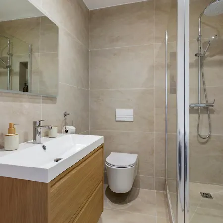 Apartamento Hyper Centre De 2p Renove Emplacement Ideal *