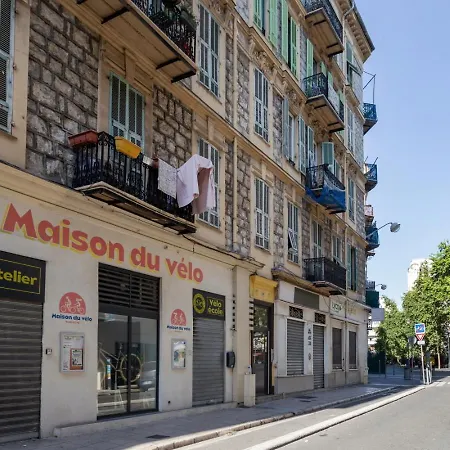 Apartamento Hyper Centre De 2p Renove Emplacement Ideal *